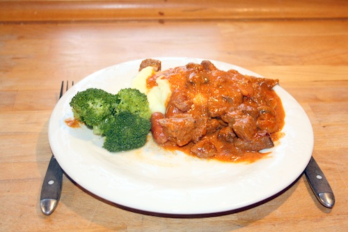 Sammenkogt ret med oksekød, 5 pers.