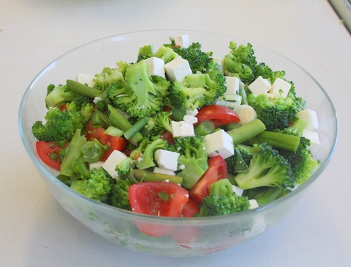 Broccoli/asparges salat